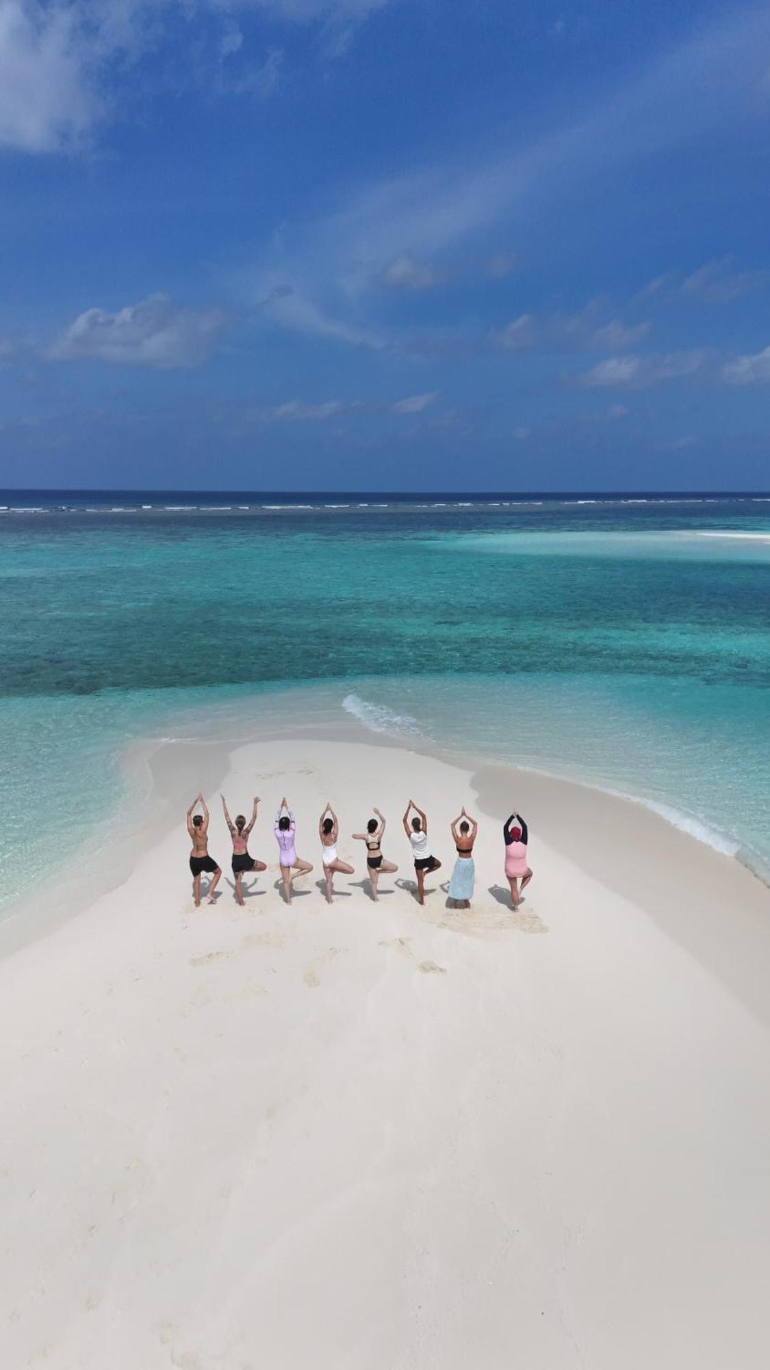 Blue Water Thoddoo Inn Экстерьер фото